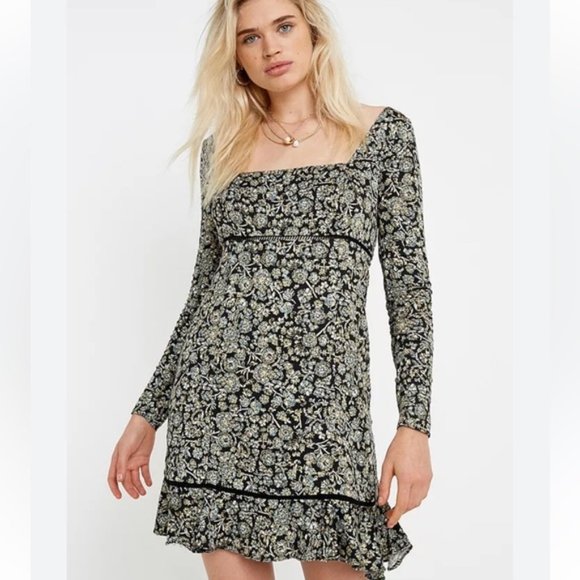 Free People Dresses & Skirts - Free People Boheme Floral Mini Dress